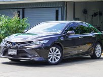 2019 Toyota CAMRY 2.5 HV Premium รถเก๋ง 4 ประตู 