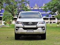 2019 Toyota Fortuner 2.8 V 4WD  ดาวน์เริ่มต้น 0 บาทททท
