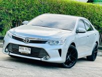 2015 Toyota CAMRY 2.0 G รถเก๋ง 4 ประตู ออกรถฟรี