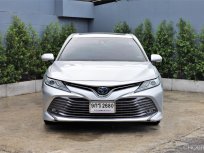 2019 Toyota CAMRY 2.5 HEV Premium รถเก๋ง 4 ประตู 