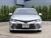 2020 Toyota CAMRY 2.5 HV Premium รถเก๋ง 4 ประตู 