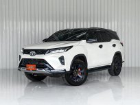 2021 Toyota Fortuner 2.4 Legender SUV ออกรถง่าย