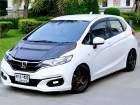 2019 Honda JAZZ 1.5 V+ i-VTEC รถเก๋ง 5 ประตู ออกรถง่าย ไมล์น้อย เจ้าของขายเอง 