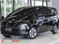 HYUNDAI  Staria 2.2 SEL สี ดำ  ปี 2022  วิ่ง 26,xxx km. 