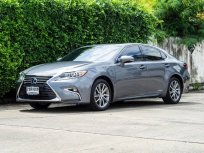 2016 Lexus ES300h 2.5 Premium รถเก๋ง 4 ประตู ออกรถง่าย รถบ้านมือเดียว ไมล์น้อย 