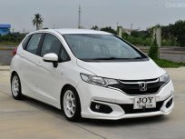 2019 Honda JAZZ 1.5 V i-VTEC รถเก๋ง 5 ประตู 
