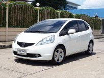 Honda JAZZ 1.5 S i-VTEC 2010 รถเก๋ง 5 ประตู ออกรถง่าย สภาพนางฟ้า