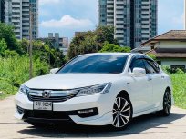 HONDA ACCORD  2.0 TECH ปี 19 ประกันแบตเหลือ รถสวยกริ๊บ