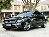 2019 Mercedes-Benz C220 2.0 d Avantgarde รถเก๋ง 4 ประตู 