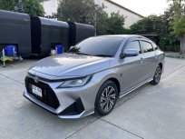 2022 Toyota Yaris Ativ 1.2 Premium รถเก๋ง 4 ประตู 
