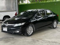 ฟรีดาวน์ เก๋งสภาพดี Honda CIVIC 1.8 E i-VTEC โฉม FB ปี 2013 ออโต้ ไม่เคยดมแก๊ส
