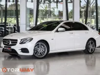 Mercedes-Benz E-Class  E 300e AMG Dynamic สี Polar White   ปี 2020 วิ่ง 11,xxx km.