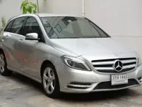 2014 Mercedes-Benz B200 1.6 Sports รถเก๋ง 5 ประตู รถบ้านมือเดียว