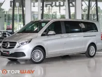 Mercedes-Benz   V 250d Luxury สี Brilliant silve  ปี 2021 วิ่ง เพียง 16,xxx km. 