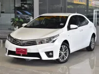 สภาพสวยใส โครงสร้างดี 2014 Toyota Corolla Altis 1.8 V รถตู้/VAN ออกรถฟรี