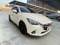 Mazda 2 1.3 High Connect 2016  รถเก๋ง 5 ประตู ฟรีดาวน์ ราคาพิเศษ