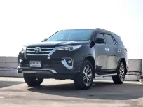 2018 Toyota Fortuner 2.4 V 4WD SUV ดาวน์ 0%