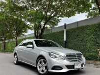 Mercedes Benz E200 auto ปี 2014 รถสวยมาก เจ้าของดูแลดีมาก พร้อมโอน W212