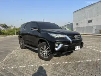 2018 Toyota Fortuner 2.4 V SUV ฟรีดาวน์