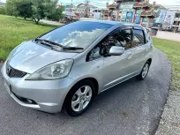 02009 Honda JAZZ 1.5 V รถเก๋ง 5 ประตู 