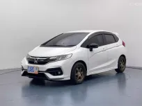 🔥 Honda Jazz 1.5 Rs ซื้อรถผ่านไลน์ รับฟรีบัตรเติมน้ำมัน