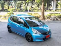 2013 Honda JAZZ 1.5 V รถเก๋ง 5 ประตู เจ้าของขายเอง รถบ้านมือเดียว ไมล์แท้ 