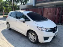 2016 Honda JAZZ 1.5 V i-VTEC รถเก๋ง 4 ประตู 