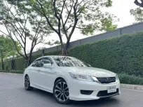 2015 Honda ACCORD 2.0 Hybrid TECH i-VTEC รถเก๋ง 4 ประตู ฟรีดาวน์ รถบ้านมือเดียวไมล์น้อย 