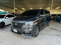 Hyundai H-1 2.5D ELITE ปี 2020 สีเทา