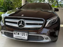 Mercedes-Benz GLA 200  urban 1.6  รุ่นประกอบนอก  ปี 2014   ใช้งานน้อย