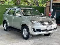 2011 Toyota Fortuner 3.0 V SUV รถสวย