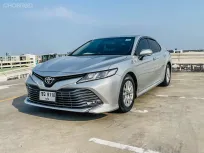 🔥 Toyota Camry 2.0 G ซื้อรถผ่านไลน์ รับฟรีบัตรเติมน้ำมัน
