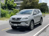 🔥 Toyota Fortuner 2.8 V ซื้อรถผ่านไลน์ รับฟรีบัตรเติมน้ำมัน