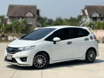 2017 Honda JAZZ 1.5 V+ i-VTEC รถเก๋ง 5 ประตู รถบ้านมือเดียว