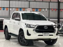 2021 Toyota Hilux Revo 2.4 Prerunner Entry เกียร์ออโต้ รถกระบะ ดาวน์ 0%