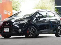 2017 Honda JAZZ 1.5 V+ i-VTEC รถเก๋ง 5 ประตู ออกรถ 0 บาท