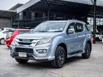 ISUZU MU-X 2.5 DVD NAVI AT 2015