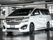 Toyota VELLFIRE 2.5 Hybrid E-Four 4WD รถตู้/MPV รถบ้านมือเดียว
