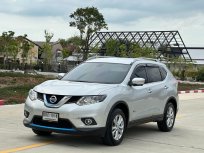2016 Nissan X-Trail 2.0 V 4WD SUV ออกรถง่าย รถบ้านมือเดียว ไมล์น้อย เจ้าของขายเอง 