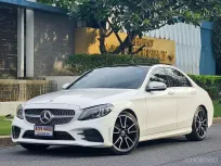 2019 Mercedes-Benz C220 2.0 d AMG Dynamic รถเก๋ง 4 ประตู ออกรถง่าย รถสวย ไมล์แท้ 