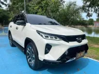 2020 Toyota Fortuner 2.4 Leader V SUV 