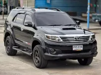 ซื้อขายรถมือสอง Toyata Fortuner 2.5 เกียร์ AT ตัวG ท็อป จดปี 2013 
