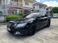 2013 Toyota CAMRY 2.0 G รถเก๋ง 4 ประตู ออกรถง่าย รถสวยไมล์น้อย ของแต่งหลักแสน 