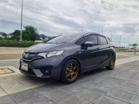 2015 Honda JAZZ 1.5 V i-VTEC รถเก๋ง 5 ประตู รถบ้านมือเดียว