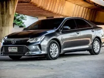 2015 Toyota CAMRY 2.0 G รถเก๋ง 4 ประตู ออกรถฟรี