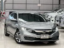 2019 Honda CIVIC 1.8 E i-VTEC รถเก๋ง 4 ประตู ดาวน์ 0%