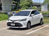 2019 Toyota VIOS 1.5 Mid รถเก๋ง 4 ประตู รถบ้านมือเดียว ไมล์แท้ ประวัติศูนย์ 