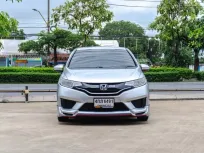 2015 Honda JAZZ 1.5 V i-VTEC รถเก๋ง 5 ประตู 