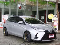 ขายรถ TOYOTA YARIS 1.2 ENTRY เกียร์ AUTO สีเทา ปี 2021