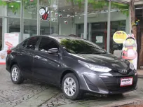 ขายรถ TOYOTA YARIS ATIV 1.2 E เกียร์ AUTO สีเทา ปี 2017